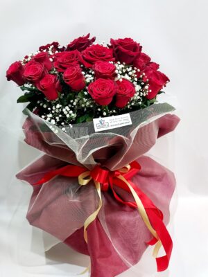 ”Erifili”, 40 impressive red tall importation roses