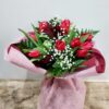 ”Φανερή χαρά”,ρομαντικό μπουκέτο με 7 υπέροχα τριαντάφυλλα σε απόχρωσεις του ροζ