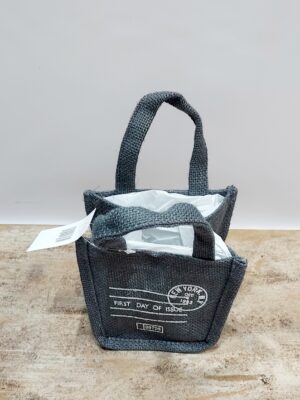 Gray burlap bag with lining for watering, dimensions 15x15x12