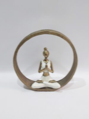 Γυναικεία φιγούρα ”yogi” polyrezin σε περίγραμμα κύκλο,διαστάσεις 22χ22 εκ.