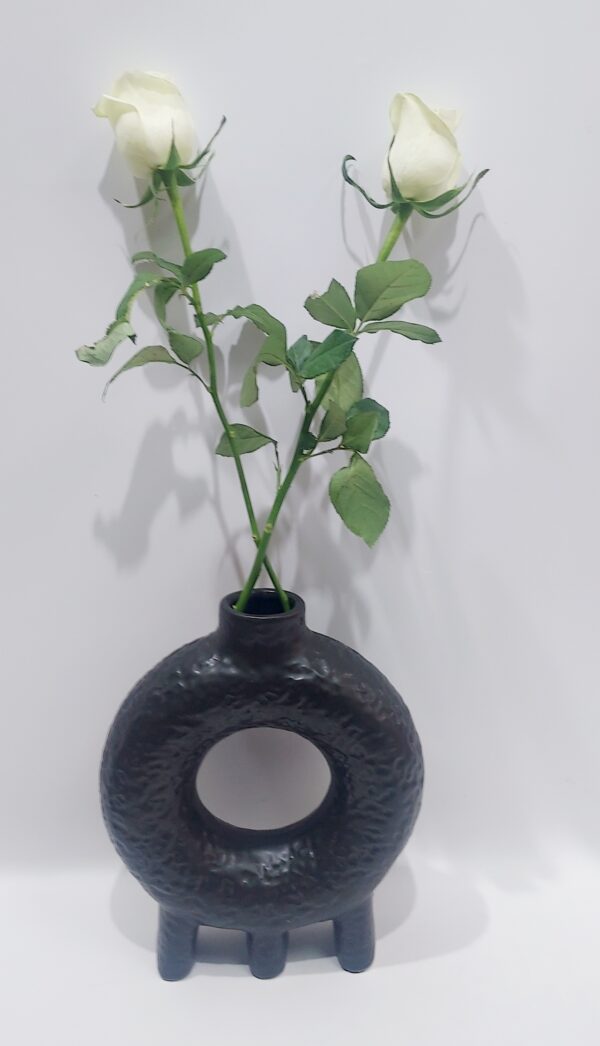 Unusual flower pot for fresh or dried flowers, dimensions 25 height and 20 width